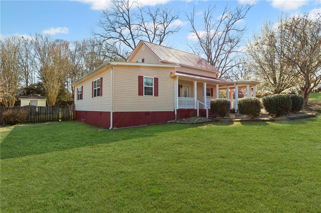 12 #B Comer Street, Maysville, Georgia image 5