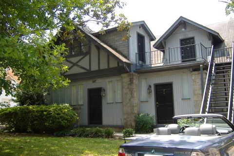 Photo of 547 Elmwood Drive NE, Atlanta, GA 30306 (MLS # 7672790)