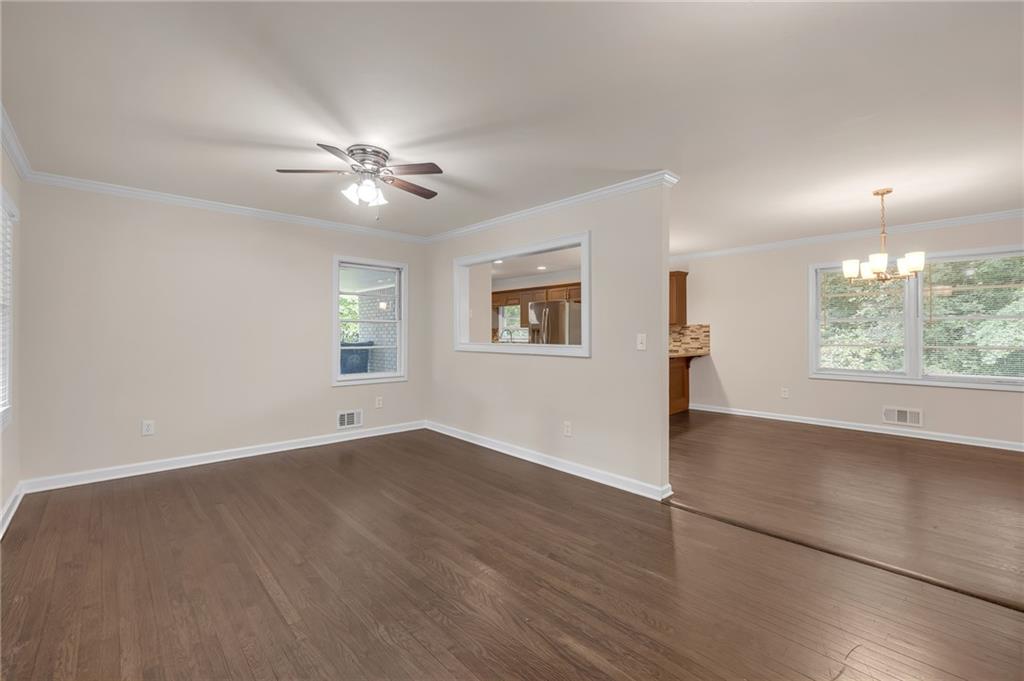 2383 Edgewater Drive SW