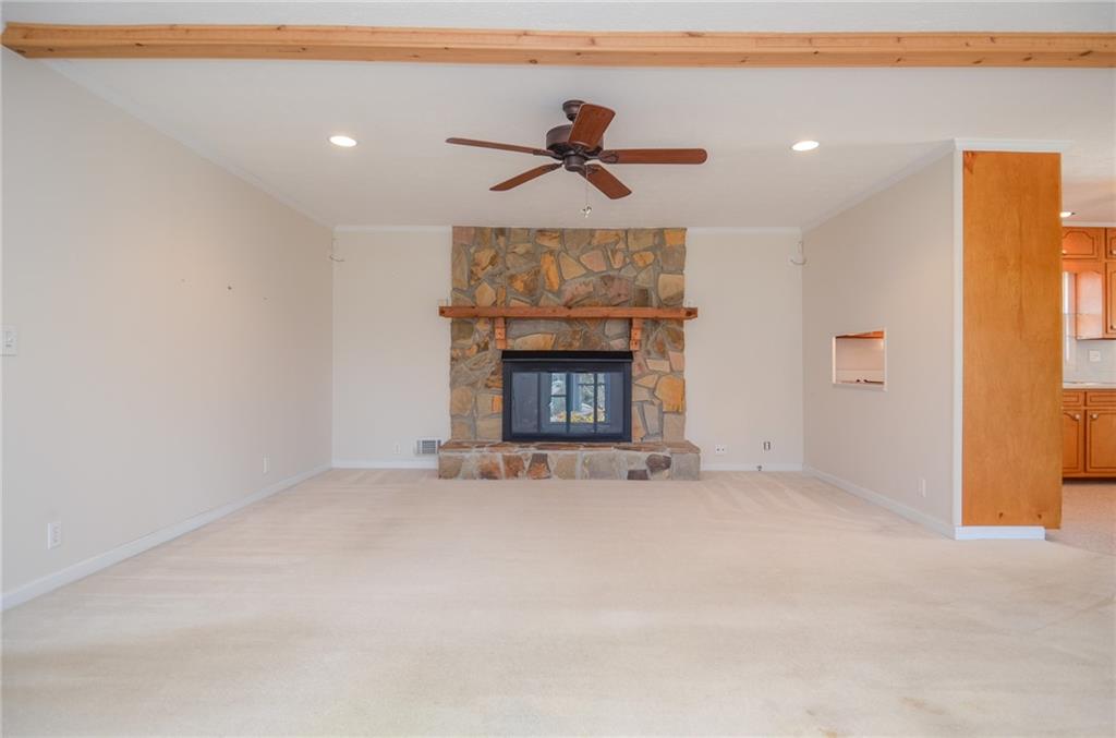 5547 Prince Phillip Way