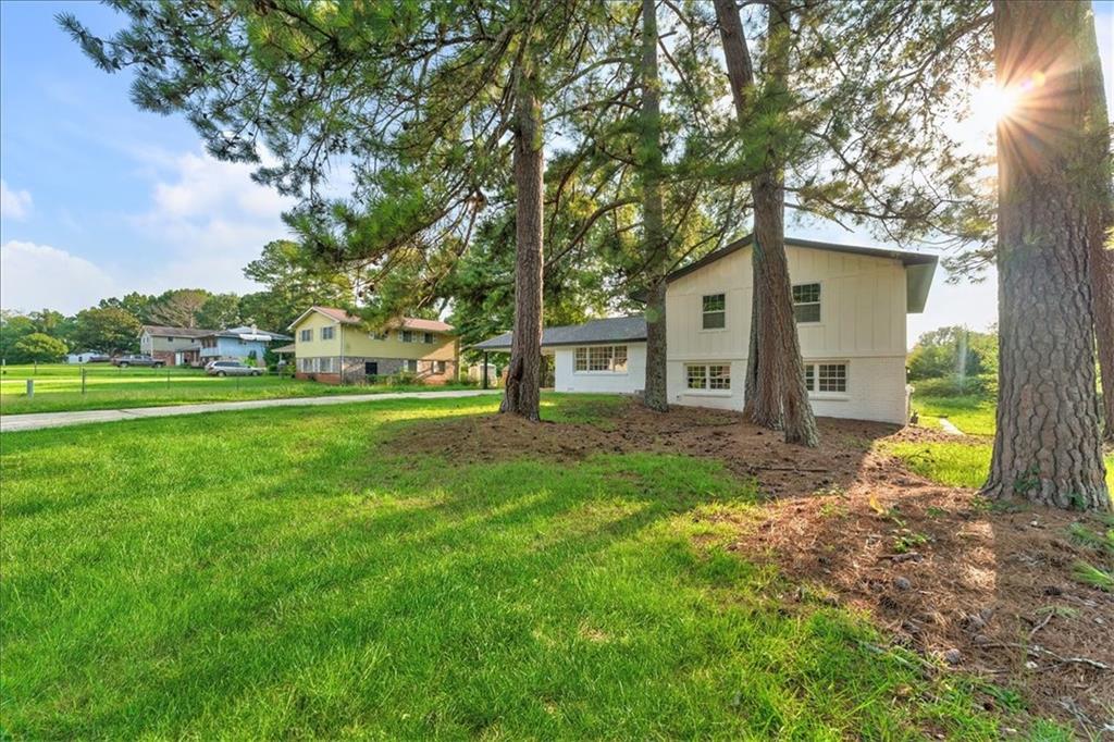 7697 Marabou Lane