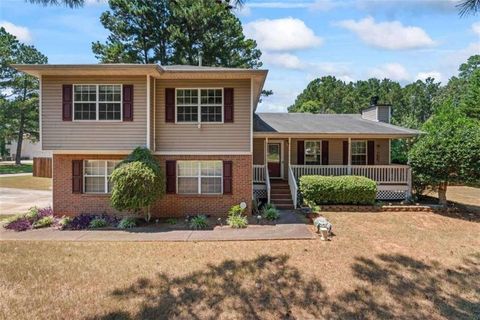 A home in Mcdonough