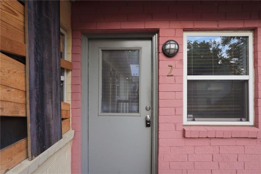 561 Formwalt Street SW 2