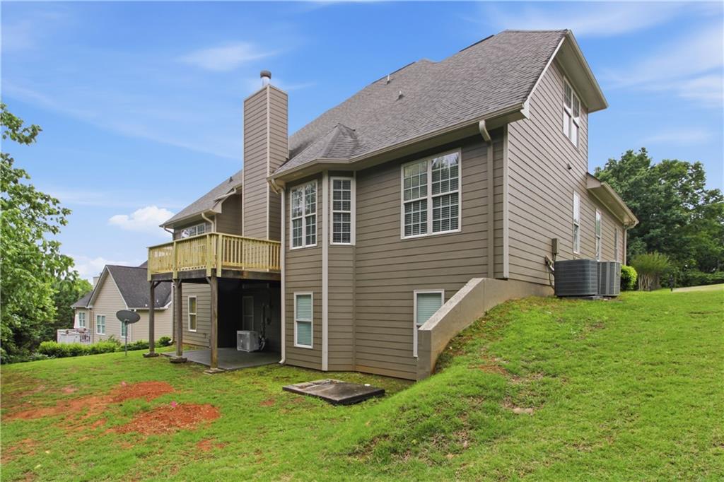 30 Roberson Drive NE