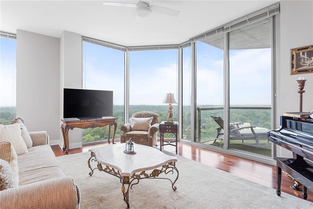 2795 Peachtree Road NE 2101