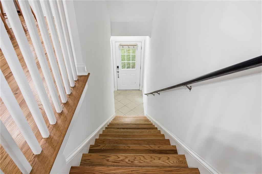 234 Carlyle Park Drive NE