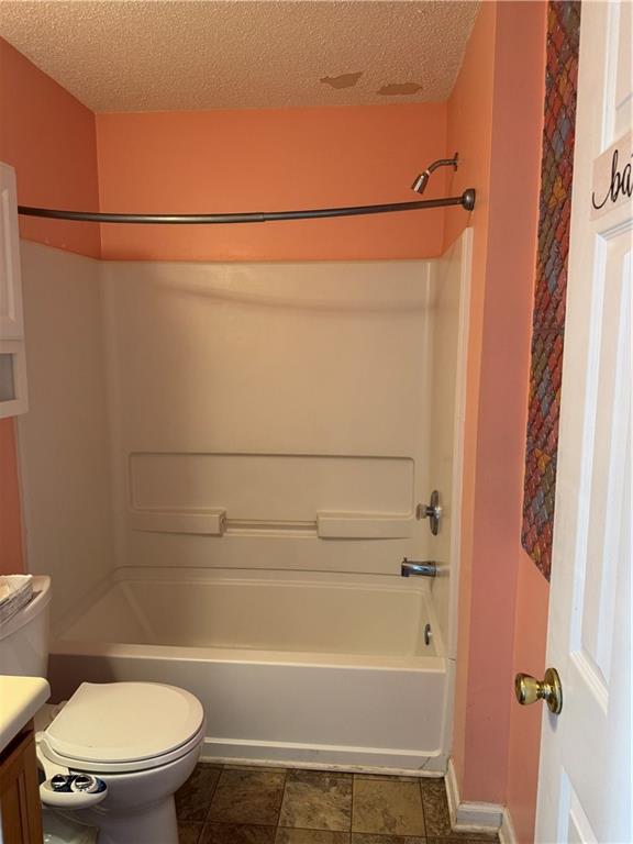 95 Revere Drive, Fairburn, Georgia image 13