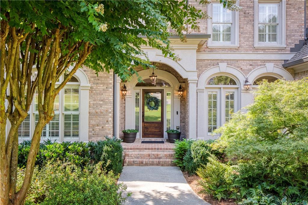 711 Hallbrook Court