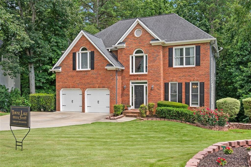 1015 LEGACY Walk