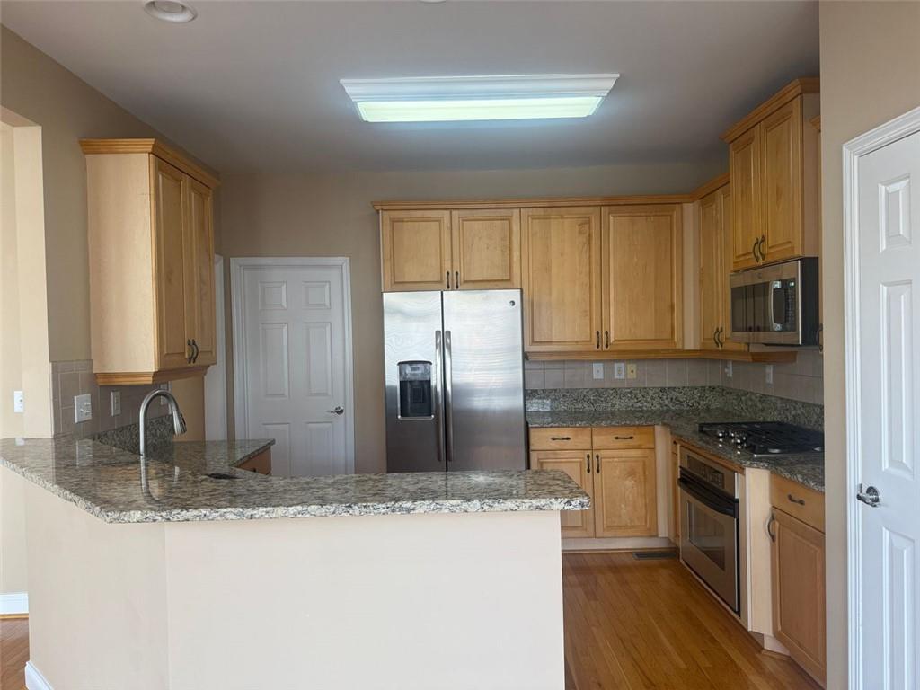 1919 Barrett Knoll Circle, Kennesaw, Georgia image 10