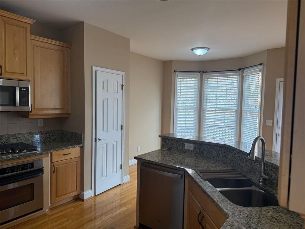 1919 Barrett Knoll Circle, Kennesaw, Georgia image 13