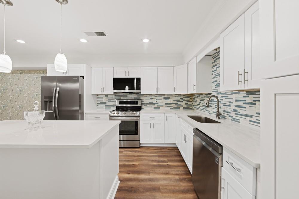 Bentley Woods - Residential Lease