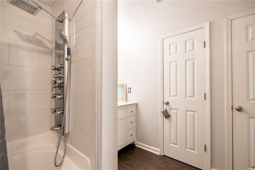 2700 Pine Tree Road #2204, Atlanta, Georgia image 8