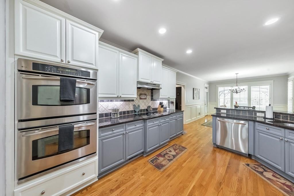 38 Sagemont Court