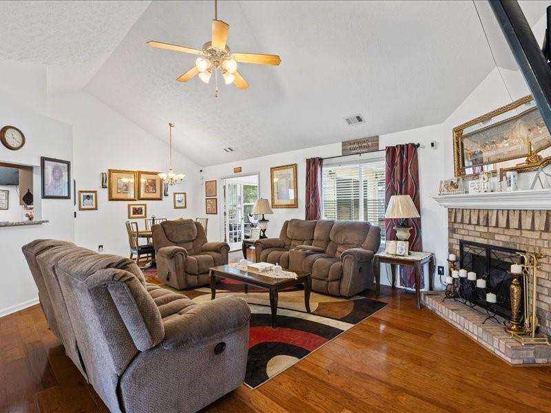521 Deadwood Trail