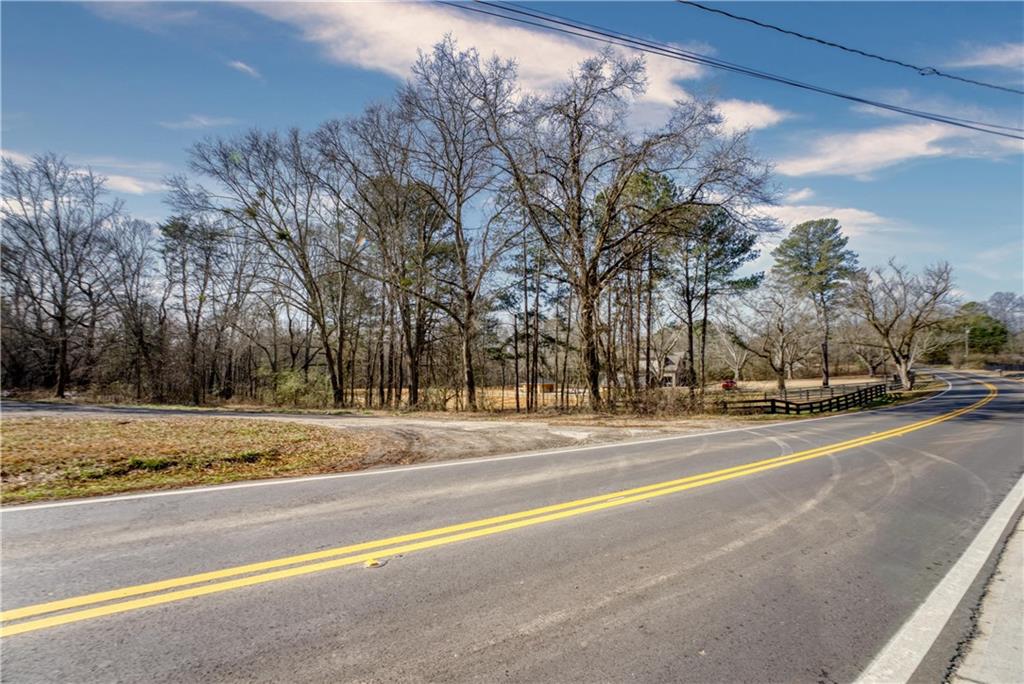 Avery Road, Canton, Georgia image 10