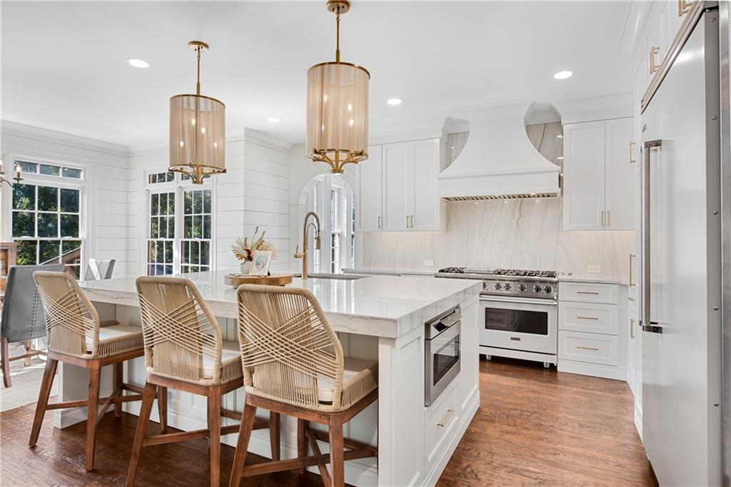 7065 Laurel Oak Drive