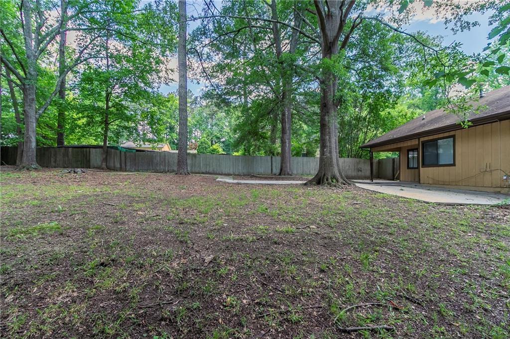 8350 Gledstone Way, Fairburn, Georgia image 29