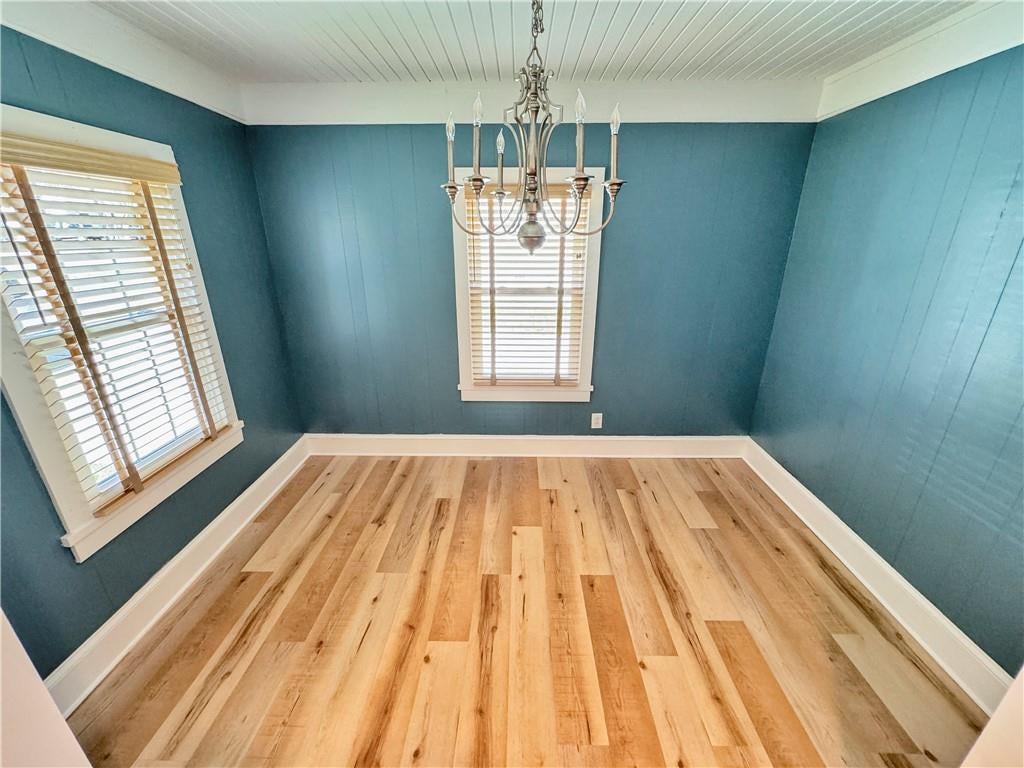 229 Aviation Road SE