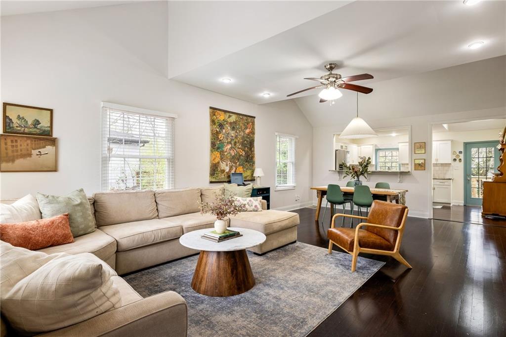 1523 Harvest Lane SE