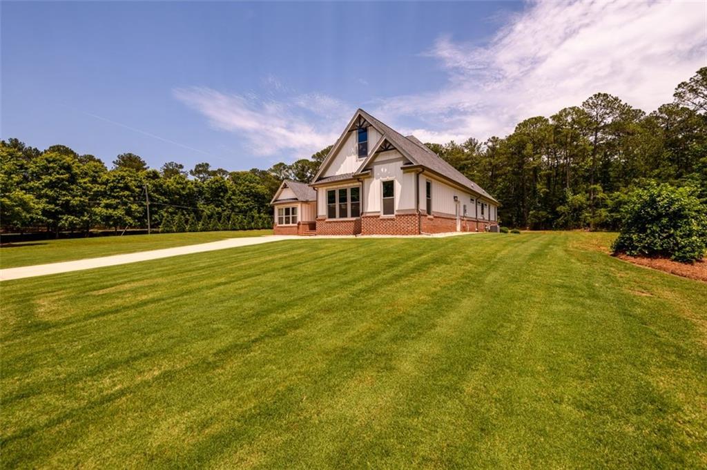 400 Fox Valley Drive