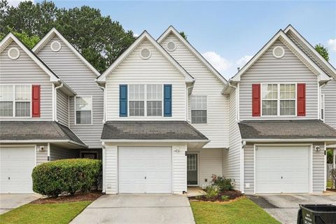 Condo For Sale - 6812 Gallant Circle #1<br/> Mableton, GA 30126