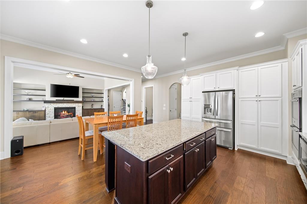 930 Crestview Drive, Johns Creek, Georgia image 14
