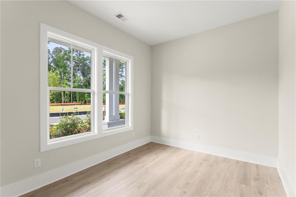 3552 Cedarvale Court