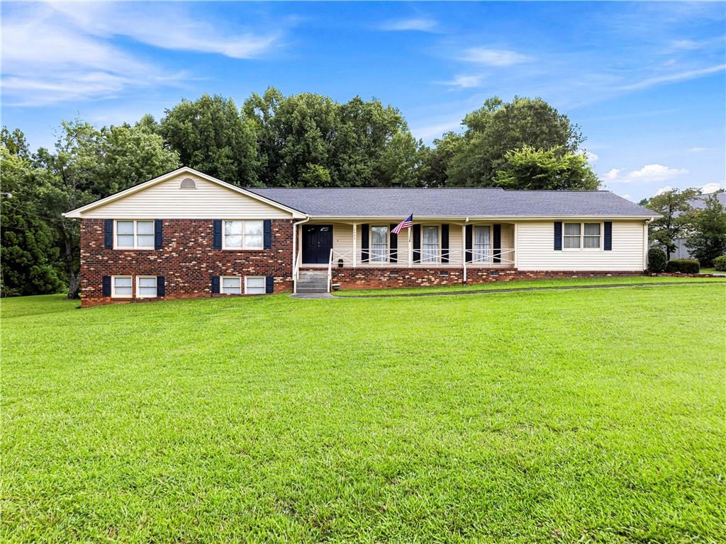 2405 Post Oak Tritt Road