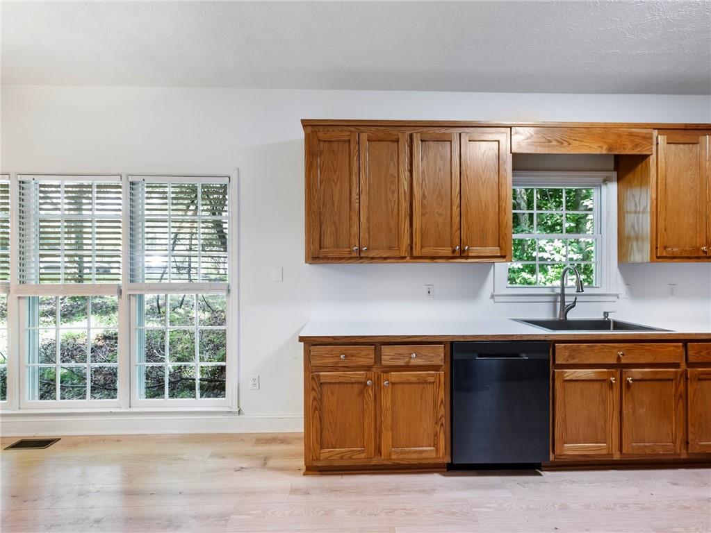 6212 Germantown Drive, Flowery Branch, Georgia image 10