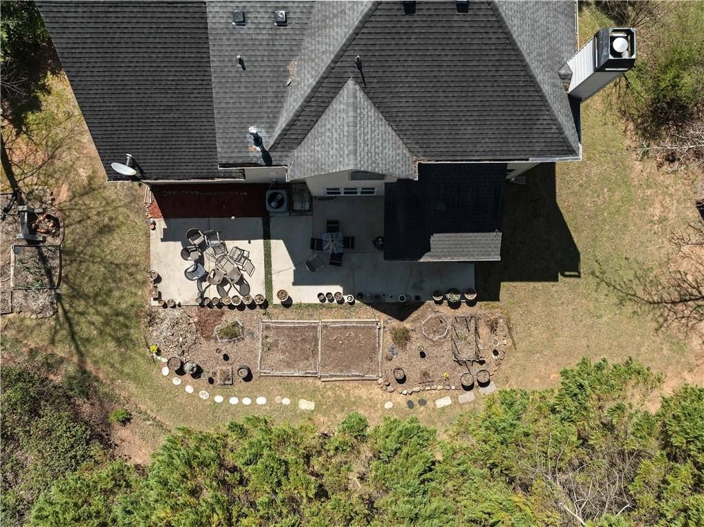 listing image 50