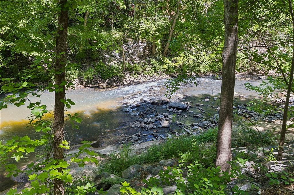 2690 Rivers Edge Drive NE