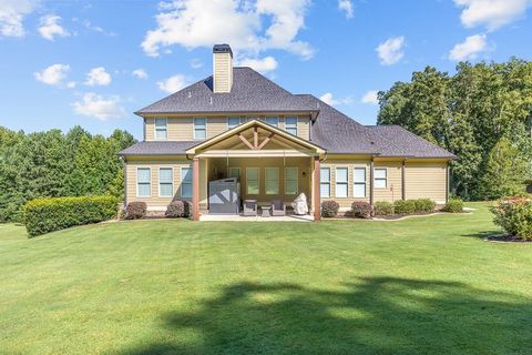 A home in Hoschton