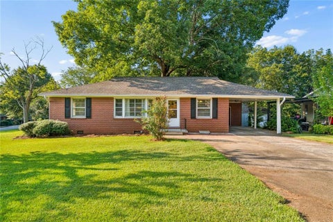 Homes For Sale - 640 Kennesaw Drive<br/> Smyrna, GA 30080