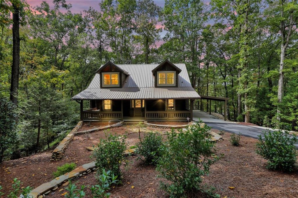 3318 FELICIA Court