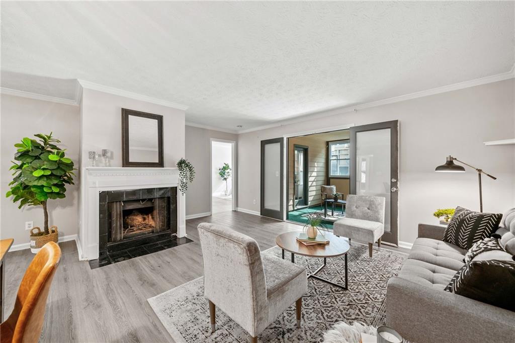 HAMPTON ARBORS - Residential