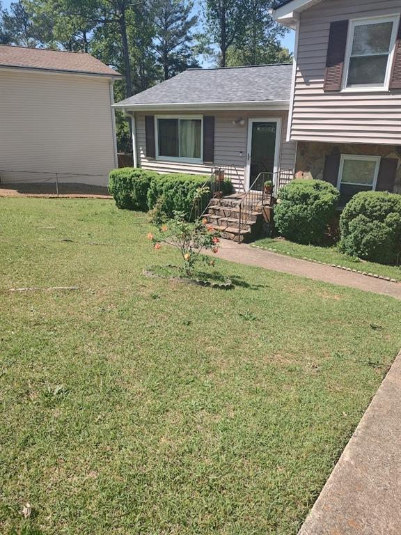 182 Iris Court