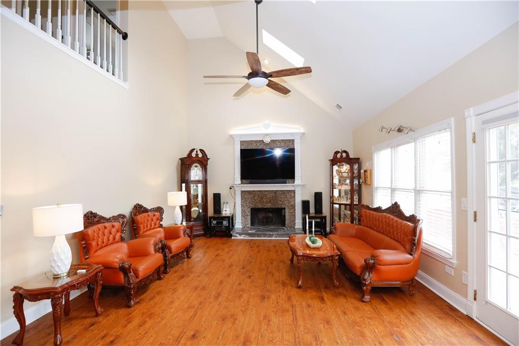 4000 Longlake Drive