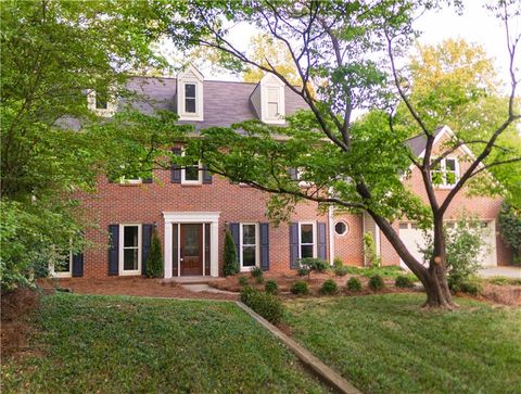 Photo of 11775 Highland Colony Drive, Roswell, GA 30075 (MLS # 7754902)