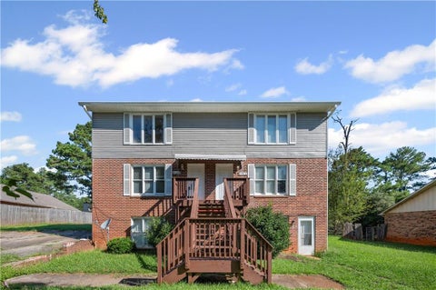 Townhouse For Rent - 2124 Fieldstone View Court #2124B<br/> Conyers, GA 30013