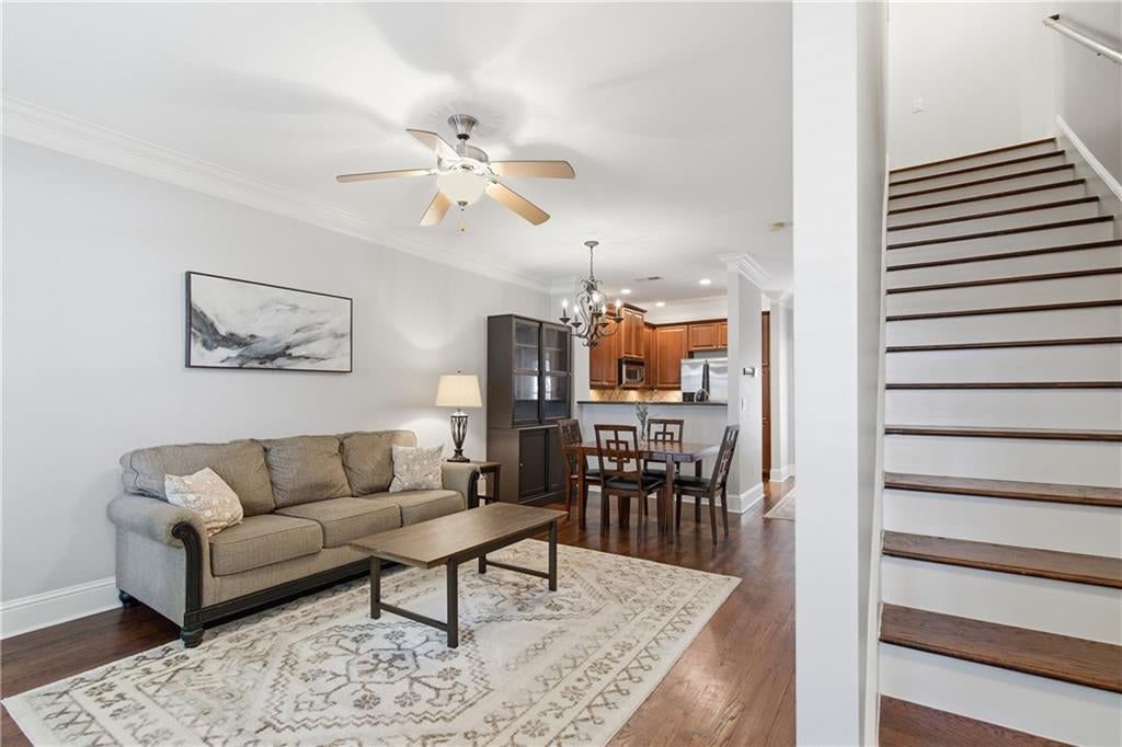 1147 Glenridge Place