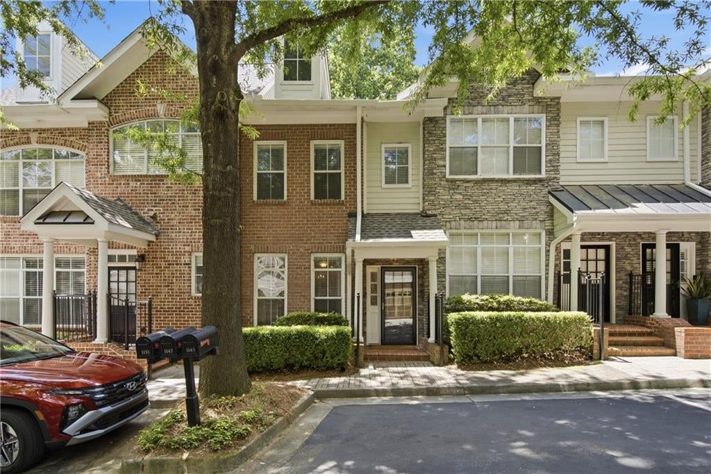 1147 Glenridge Place