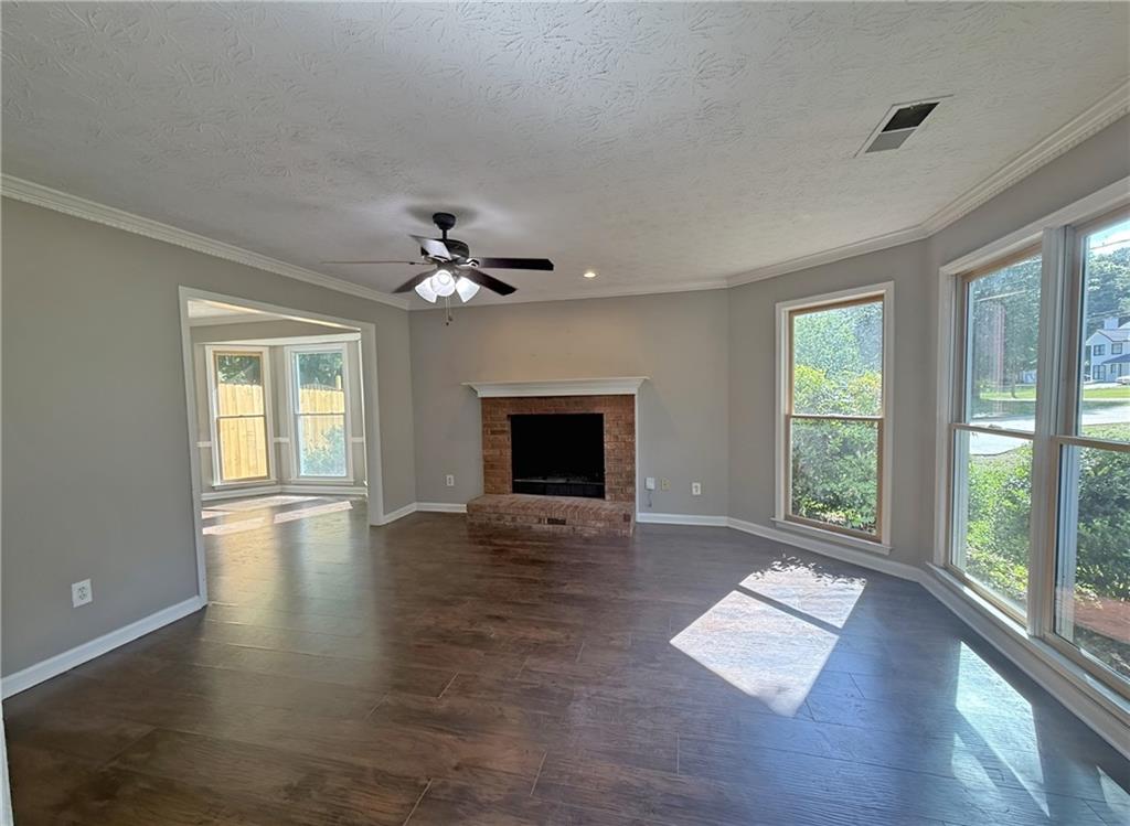 750 Forest Park Lane