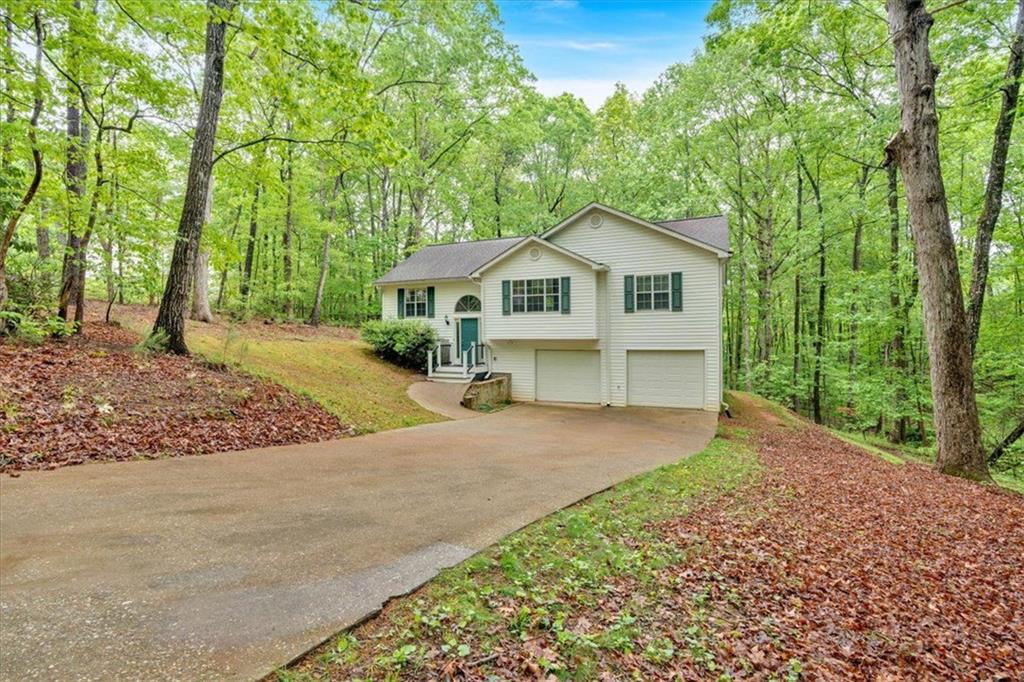 2539 Lakeside Drive, Villa Rica, Georgia image 2
