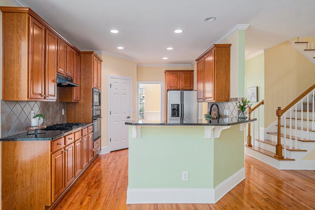 3022 Gaston Circle SE