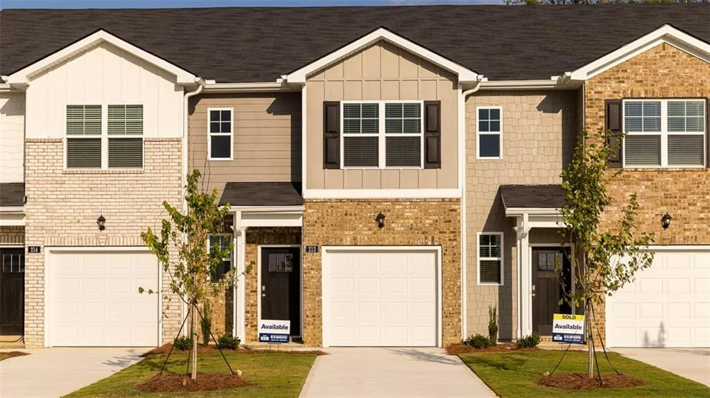 212 Kenmore Circle