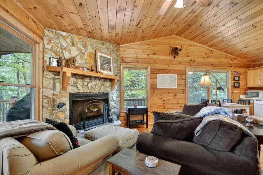 156 Dupont Drive