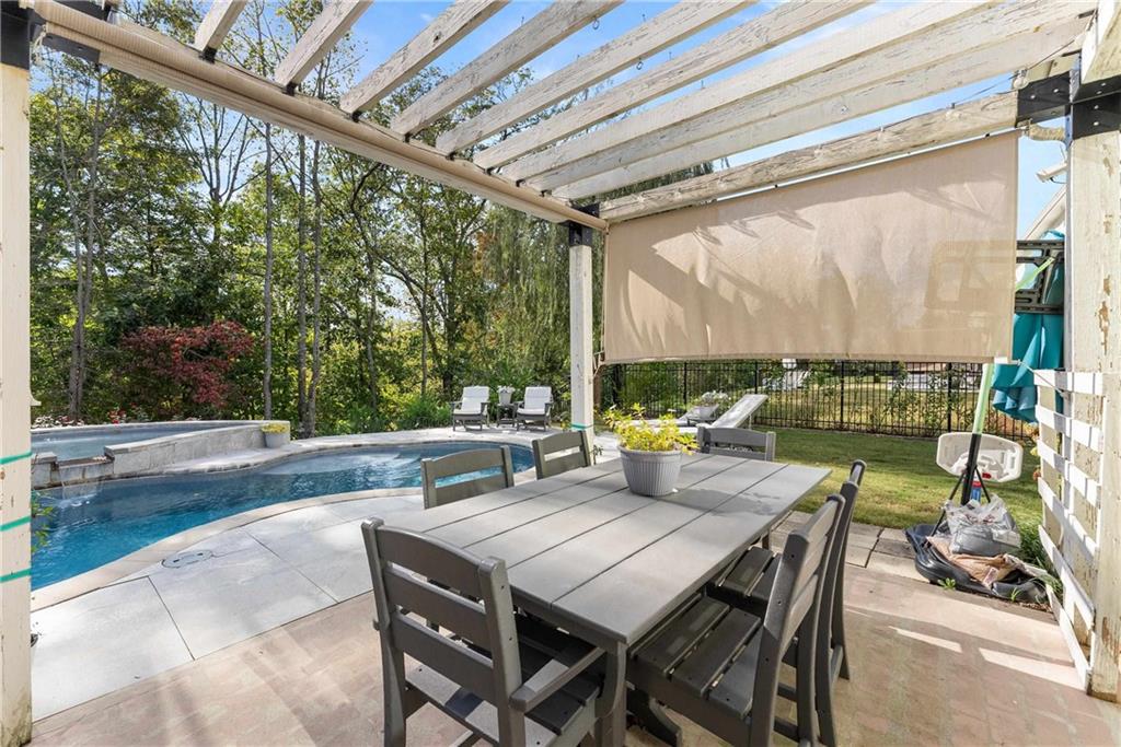 Reunion - Residential