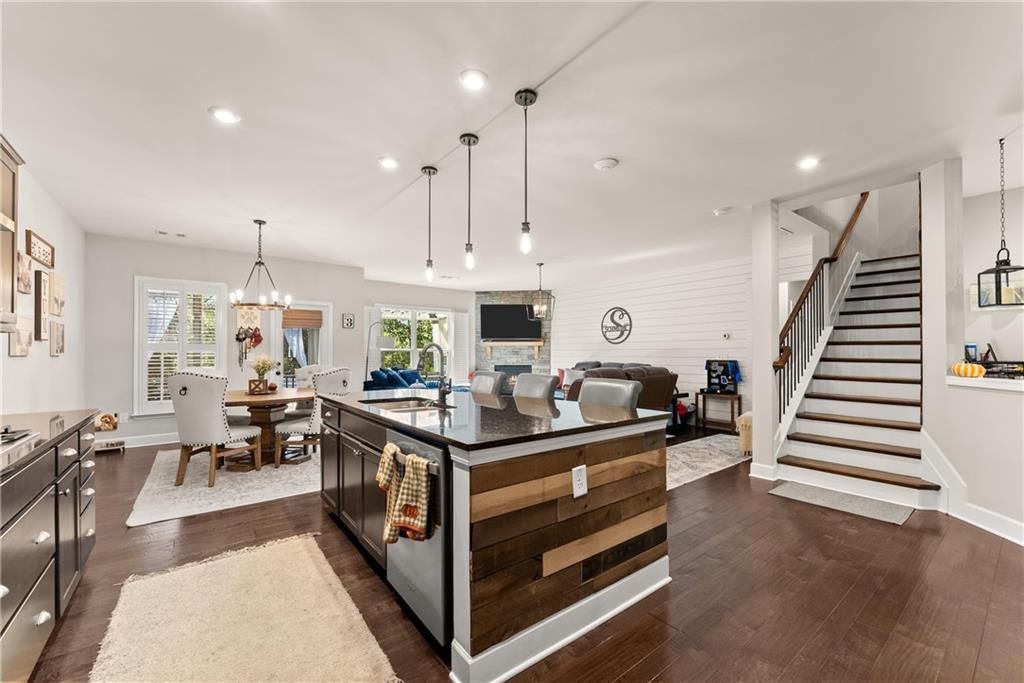 Reunion - Residential