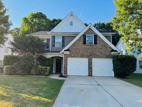 Homes For Sale - 112 Lakeshore Parkway<br/> Coweta County, Newnan, GA 30263